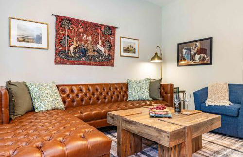 Charming 5bd - BBQ - Deck- 4mins Duke University - Photo 10