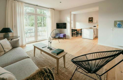 Renovated Semi-Detached House With Garden Views - Foto 9