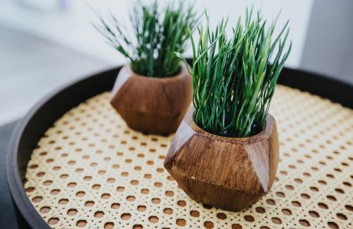 Waterfront 2 Bed Apartment - Free Parking & Wi-Fi - Foto 10