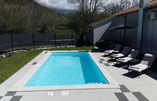 Apartman Cottage house Brest(Buzet) i ugodan odmor - Foto 25