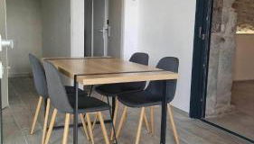 Appartement avec jaccuzzi privatif en RDC proche via rhona - Photo 2