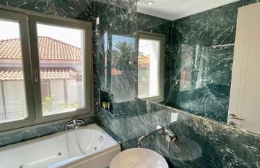 Aesthesis Arxontiko Luxury Rooms - Photo 40