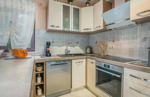 Lovely Home In Lakmartin - Photo 23