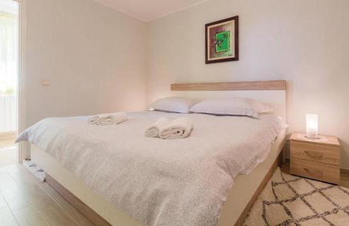 2 Bedroom Amazing Apartment In Kanfanar - Foto 19