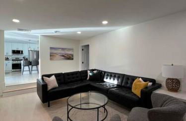 Serenity Oasis Pool Haven 8 min to Sea Isle city - Photo 2