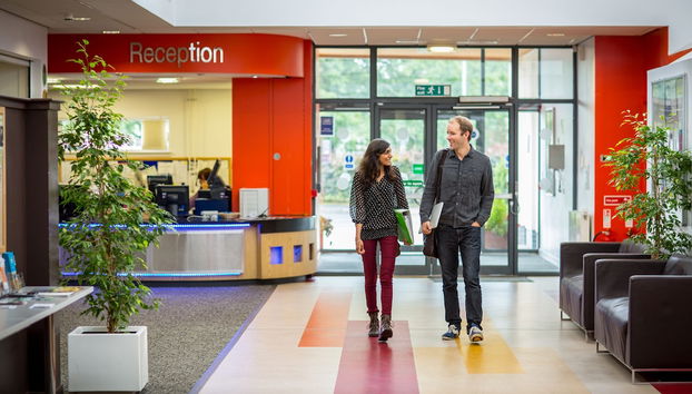 Entrada (vista interior)