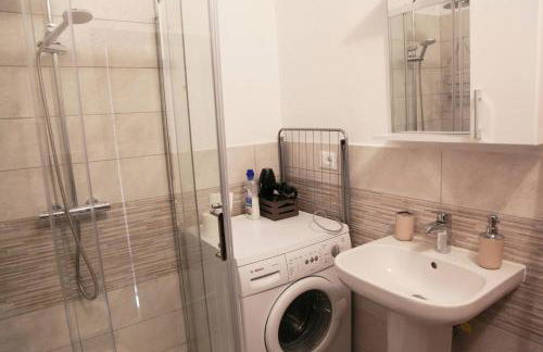 Tia House - Bright Studio with Private Parking! - Foto 7