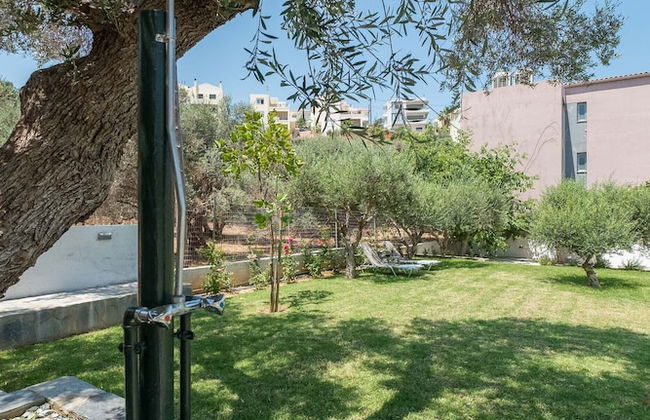 Newly renovated Garden Flat - Photo 27