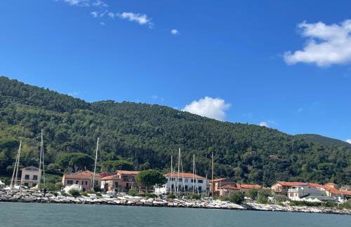 Villa Vecchia Fontana al mare - Tra Liguria e Toscana tra Viaregggio, Forte dei Marmi e Cinque Terre- Haus am Meer bei la Spezia - Foto 48