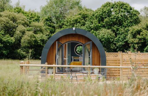 Luxury Glamping Pods with private Hot Tubs - Dog Friendly - Foto 13