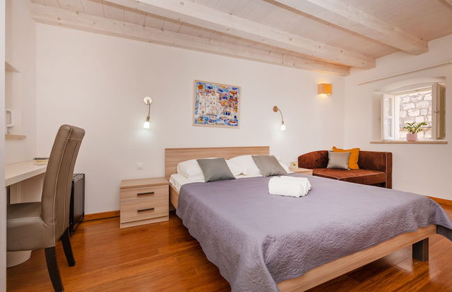 Rafael rooms and apartments by DuHomes - Photo 4