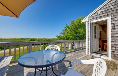 Deck with Water View Coastal Escape Near P-Town! - Foto 30
