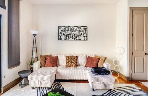 Galleria King Luxury Suite - Walk to Mall - Pool View - Foto 2