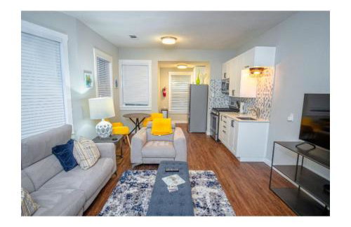 Remodeled Modern 1BR 1BA Apt Near Downtown 5min Pearl - Foto 6