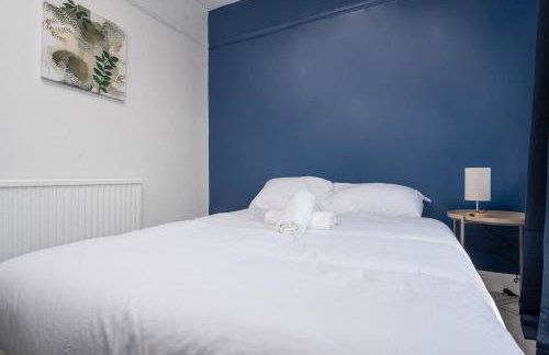 Comfy 3BR Home - Pool Table - Games - Sleeps 8 - Foto 24