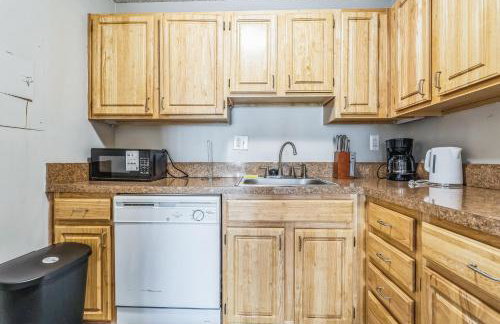 Legacy at Imperial Village 303 I 2 Bed 2 Bath - Foto 12