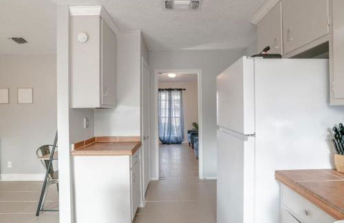 Parkhill Place- Mins from University of South AL - Foto 24