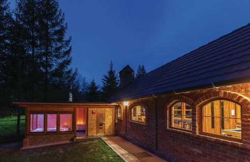 Awesome Home In Brestovac With Sauna - Foto 13