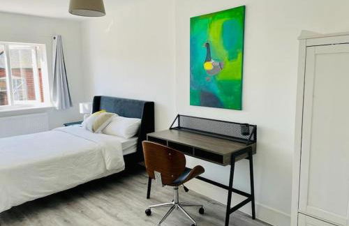 Stunning huge openplan 2Bed flat - Photo 13