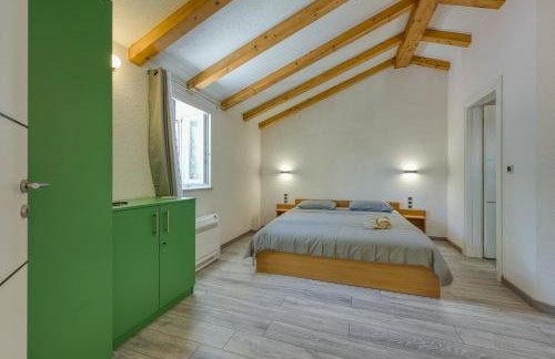 Stone Villa Galant with Pool - Happy Rentals - Foto 8