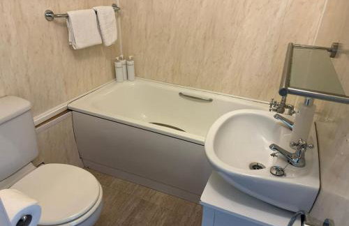 Beautiful Thatched Cottage with Outdoor Pool, Secure Garden, Dog & Family Friendly! Chichester Holiday Properties - Foto 27