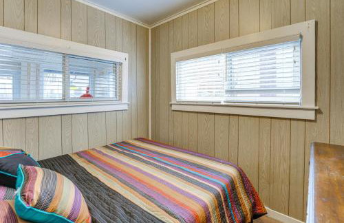 Hunting & Fishing Base! Rustic Otter Lake Cabin - Foto 16