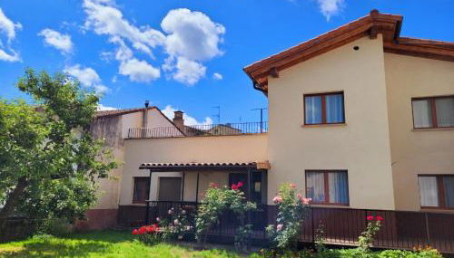 Casa Julio, bonita casa cómoda y espaciosa, totalmente reformada con terraza y jardin privado - Foto 3