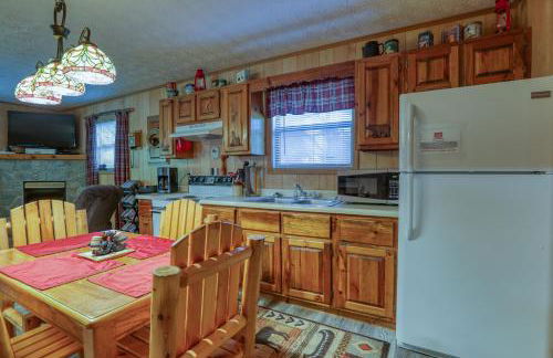 Wandering Creek - 2 Bedrooms, 1 Baths, Sleeps 6 Cabin by RedAwning - Photo 56