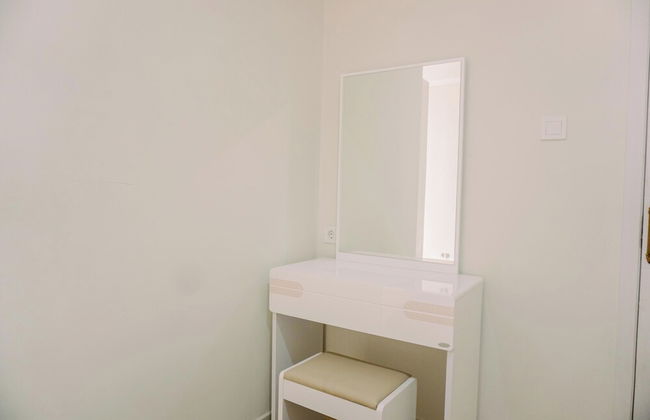 Comfort 1Br With Working Room At Daan Mogot City Apartment - Foto 18