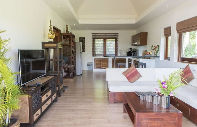 Tropical Season Villa Resort - Photo 8