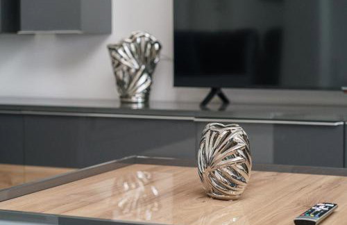 "Golden Sky"Rooftop Pool Villa - Photo 25