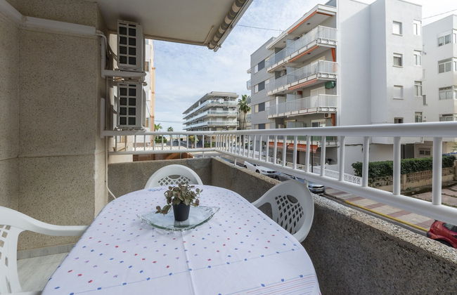 Estornell With 2 Bedrooms and 1 Bathrooms - Foto 17