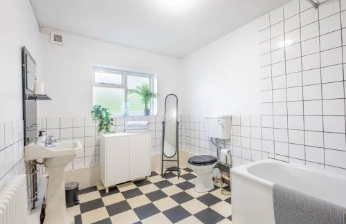 Large House, Garden, 3 Bedrooms - Foto 17