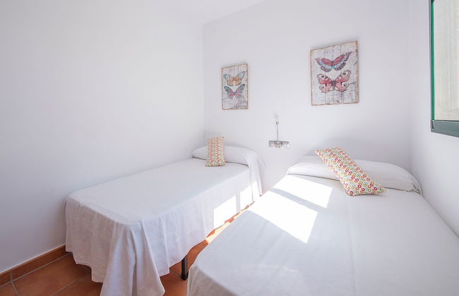 Modern House For Families (R77) - Photo 2