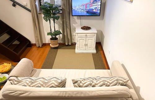 Cozy 3 Bedroom Apartment in Belem Lisbon 3 to 5 Guests - Photo 2