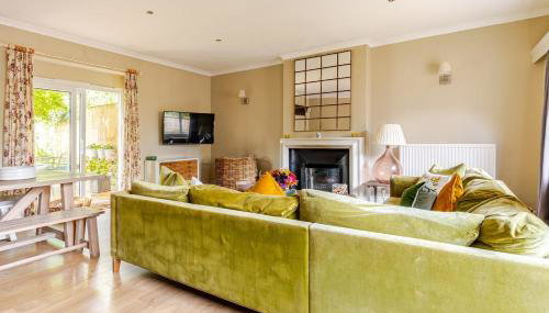 Spacious Country Cottage Sleeps 7, Air Con, Fire Pit & Dog Friendly close to Bath - Foto 2