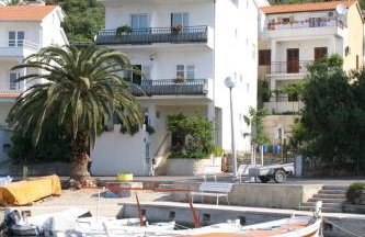 Apartments by the sea Igrane, Makarska - 2679 - Foto 1