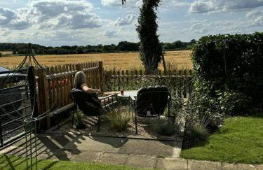 Cosy Flint Cottage - Photo 20