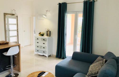 Holiday House Tesser with Pool - Foto 36