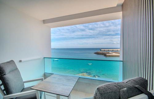 Sea Breeze Suites - Photo 9