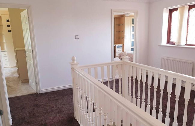 Lovely 4-bed , 3 Bath Villa in Bolton, Manchester - Foto 26