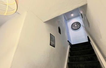 Elegant 3BR Family-Friendly - Sleeps 5 - Fast WiFi -Parking - Netflix - Photo 14