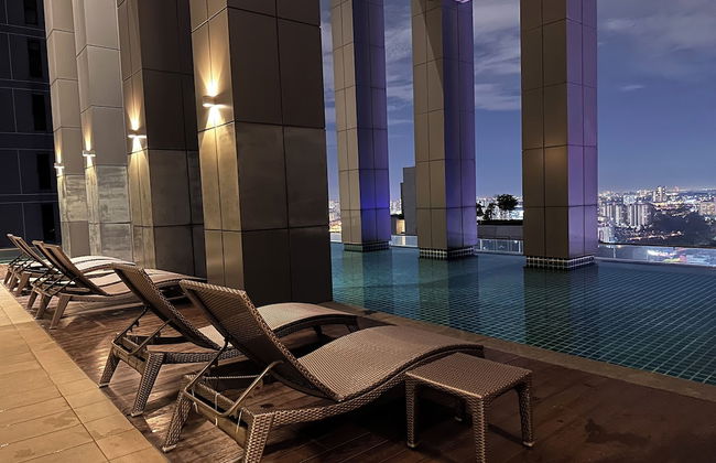 Skyline Luxe 4BR Retreat with En-suites - Foto 33