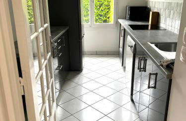 Appartement standing avec jardin, 4 personnes, stratégiquement situé - Foto 12