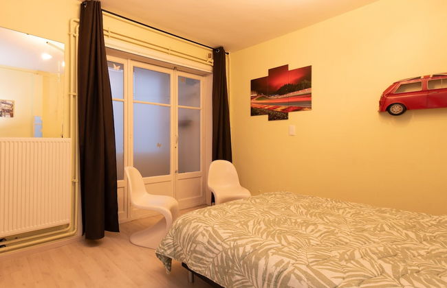 Vintage Apartment With sea View in Ostend - Photo 3