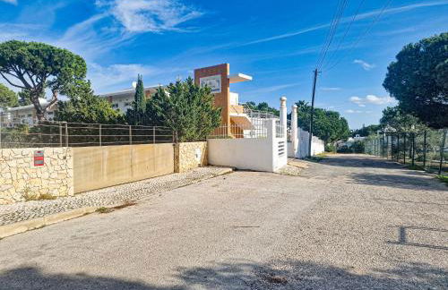 Jardins do Castelo - Piscina e tranquilidade - BY BEDZY - Foto 28