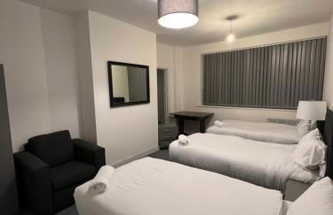 The Bake Apartment - 5 bedroom Large Apartment sleeps up to 16 person - Foto 16