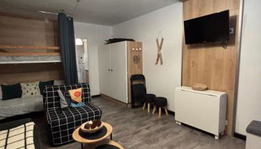 Studio cosy 5 personnes aux pieds des pistes. - Foto 2