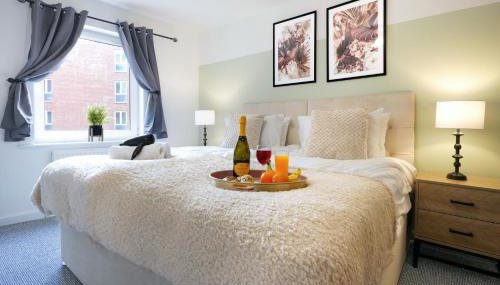 City Centre Apartment with Free Parking, Balcony, Super-Fast Wifi and Smart TV with Netflix by Yoko Property - Foto 4