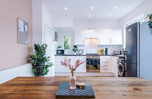 The Mayoress - Durham - Photo 2